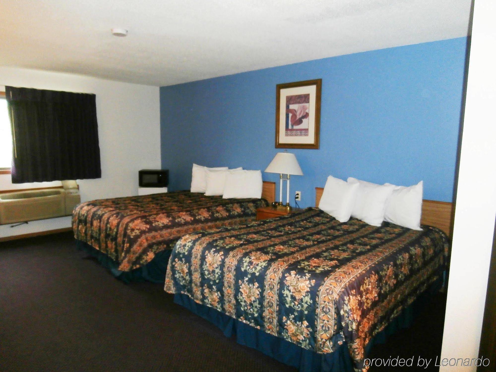 Rodeway Inn เบรเนิร์ด ภายนอก รูปภาพ